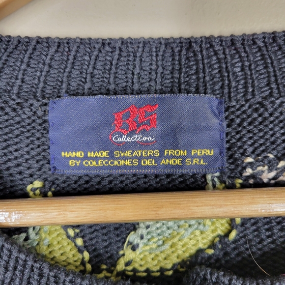 Vintage Handmade Peru Peruvian Floral Button Front Cardigan Knit Medium READ - Picture 3 of 6